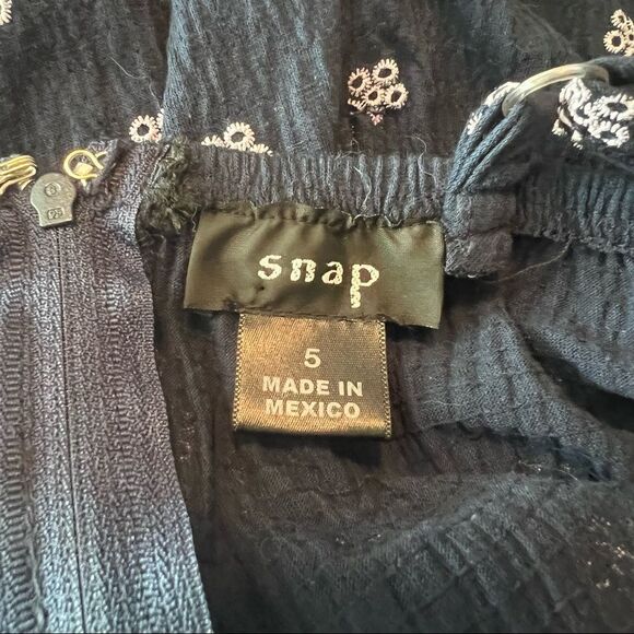 3 for $30! Snap navy dress with embroidery - Picture 4 of 12